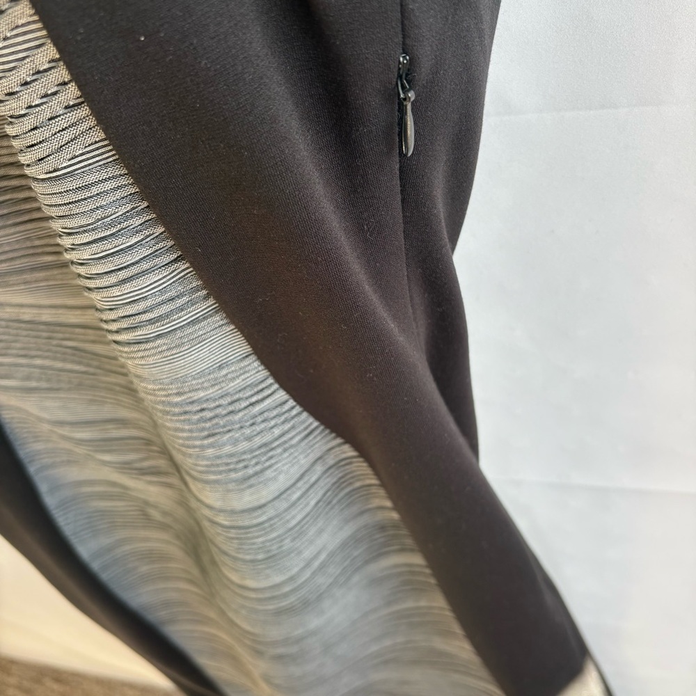 Calvin Klein Black and Gray sheath Dress Size 6. PTP 18”. Length 38” INV25/325 - Picture 3 of 6